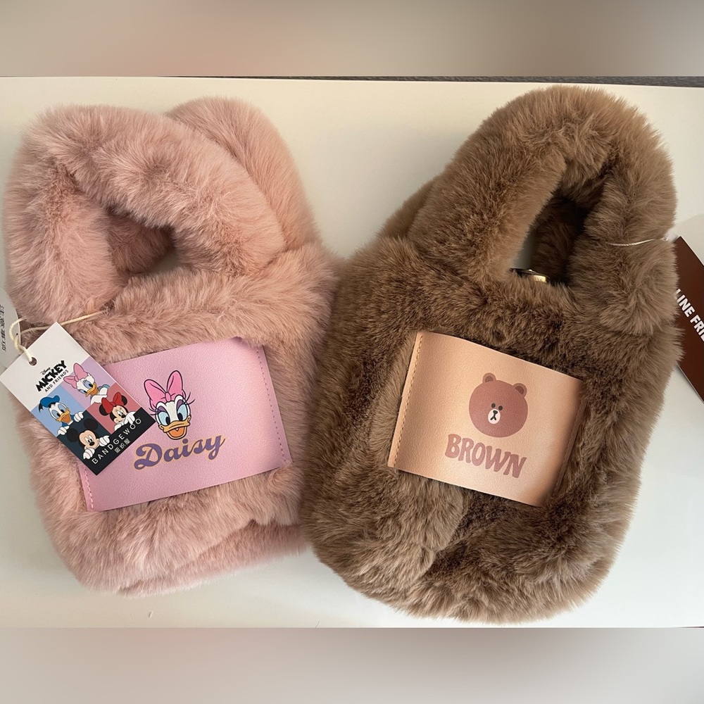 Disney daisy and line friend limited edition. So fluffy and soft.